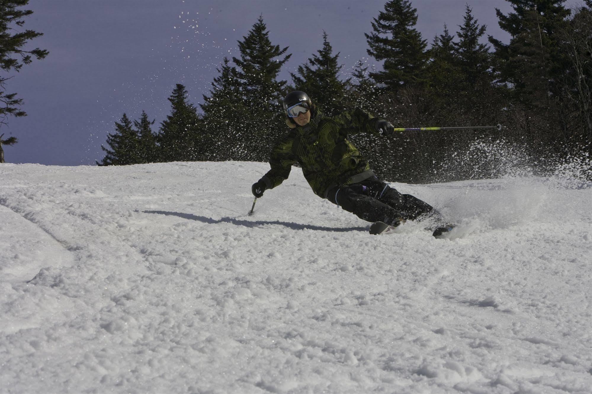 Seneca - Snowshoe Exterior photo